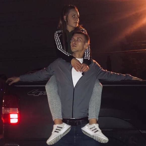 Meet your Posher, Taylor - Picture 1 of 1